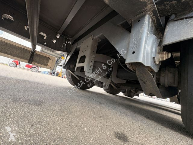 Semitrailer Wielton...