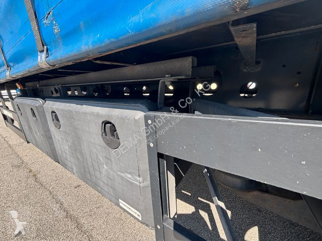 Semitrailer Schwarzmüller...