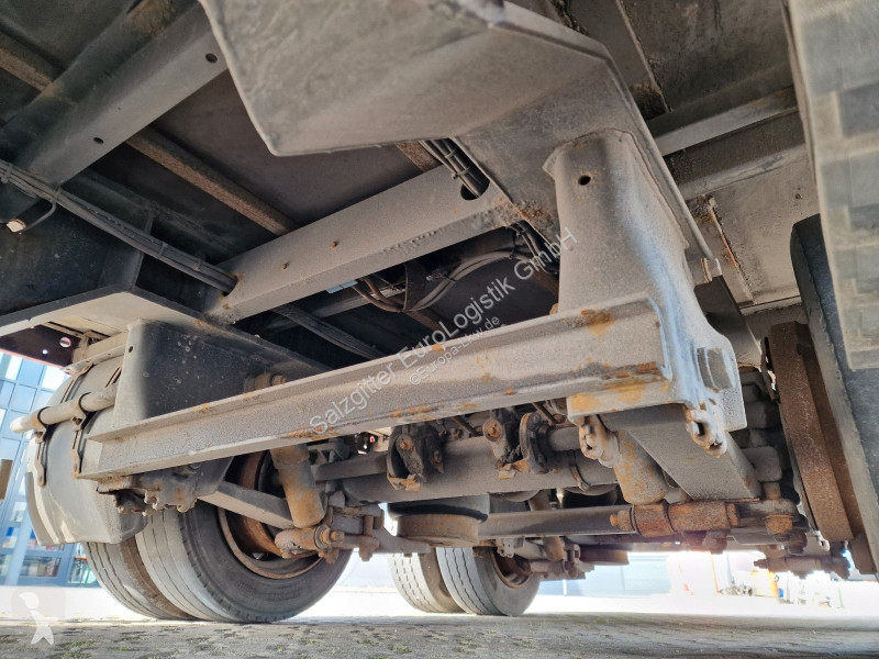نصف مقطورة Fliegl SZS 270