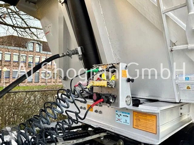 نصف مقطورة Benalu C39C14/Liftachse/Voll Alu