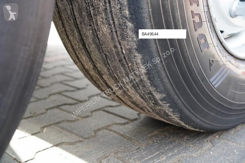 نصف مقطورة Benalu