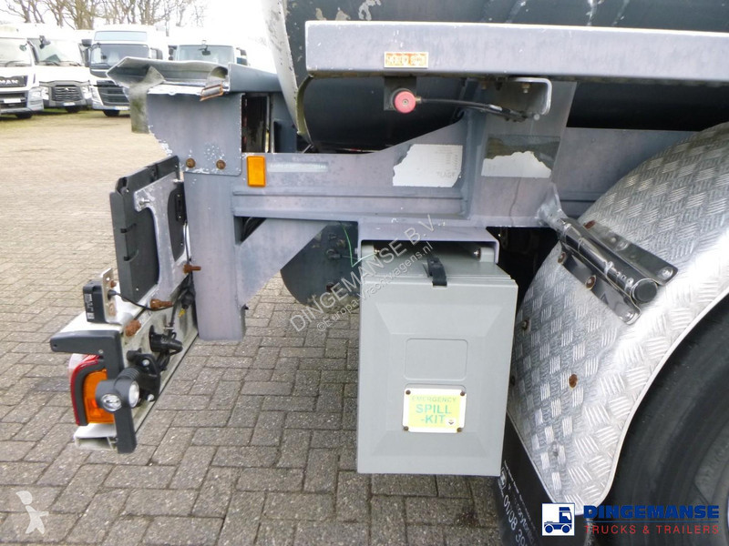 Semi remorque LAG Fuel tank alu 44.4 m3 / 6...