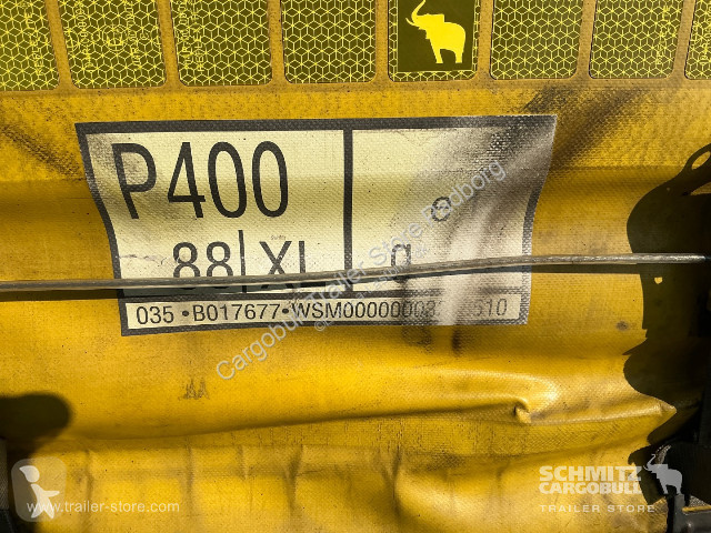 نصف مقطورة Schmitz Cargobull Curtainsider Mega