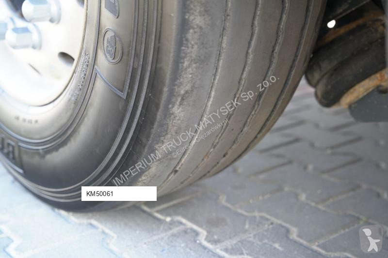 نصف مقطورة Bodex