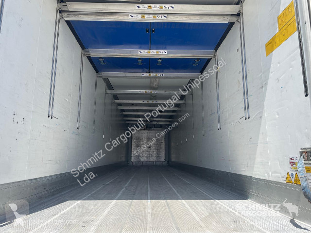 نصف مقطورة Schmitz Cargobull Semitrailer Reefer...