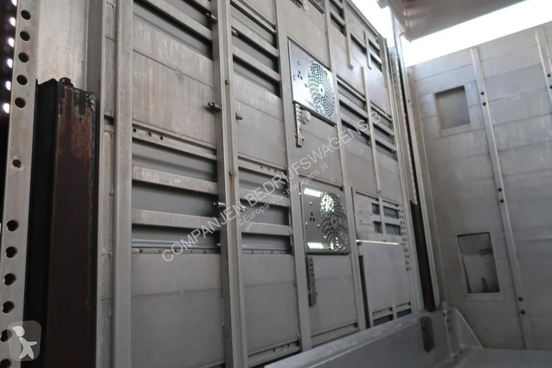 نصف مقطورة Pezzaioli SBA 31 - Cattle transport...