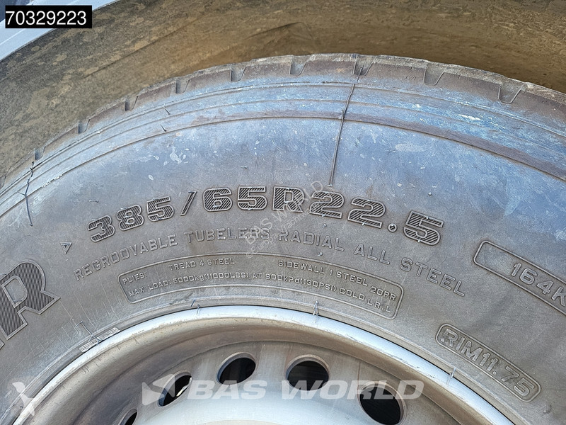 نصف مقطورة Schmitz Cargobull SCB*S3D Lift Axle...