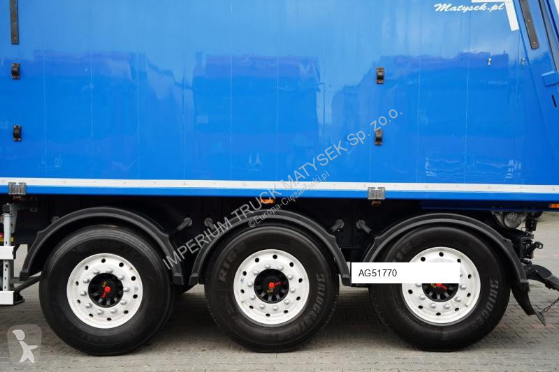 نصف مقطورة Bodex