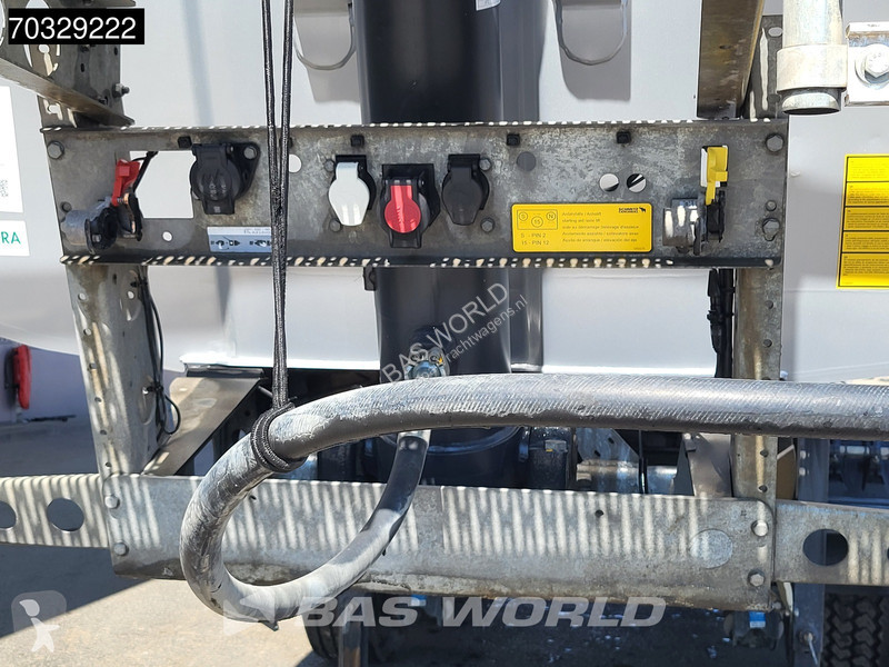 نصف مقطورة Schmitz Cargobull SCB*S3D Lift Axle...
