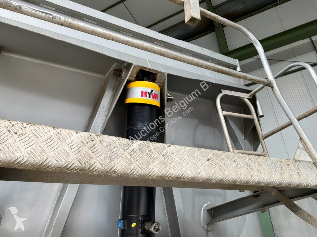 Semi reboque MOL K812