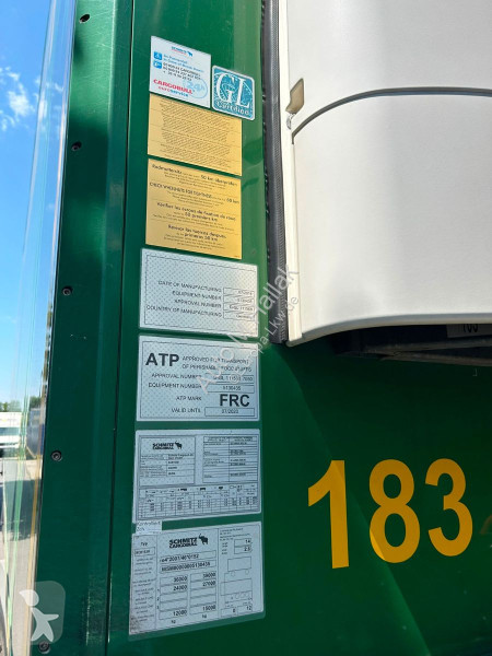 Semitrailer Schmitz Cargobull SCB S3B TIEFKÜHL...