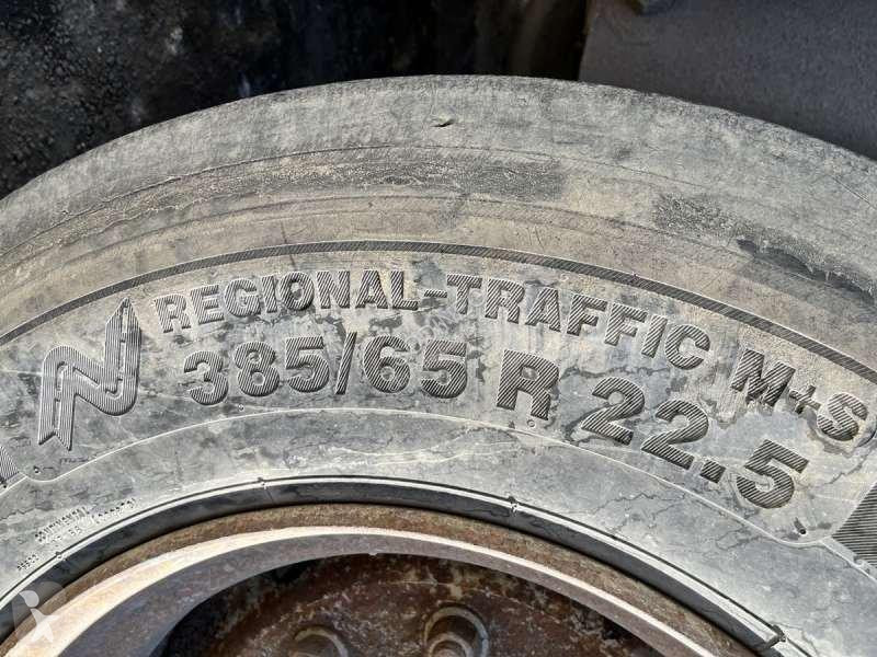 نصف مقطورة Kaiser  3 ESSIEUX