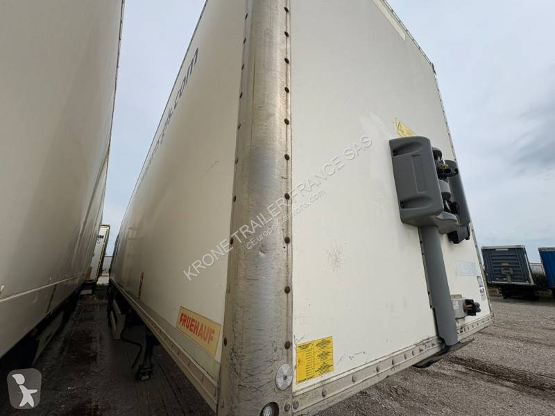 Semirimorchio Fruehauf