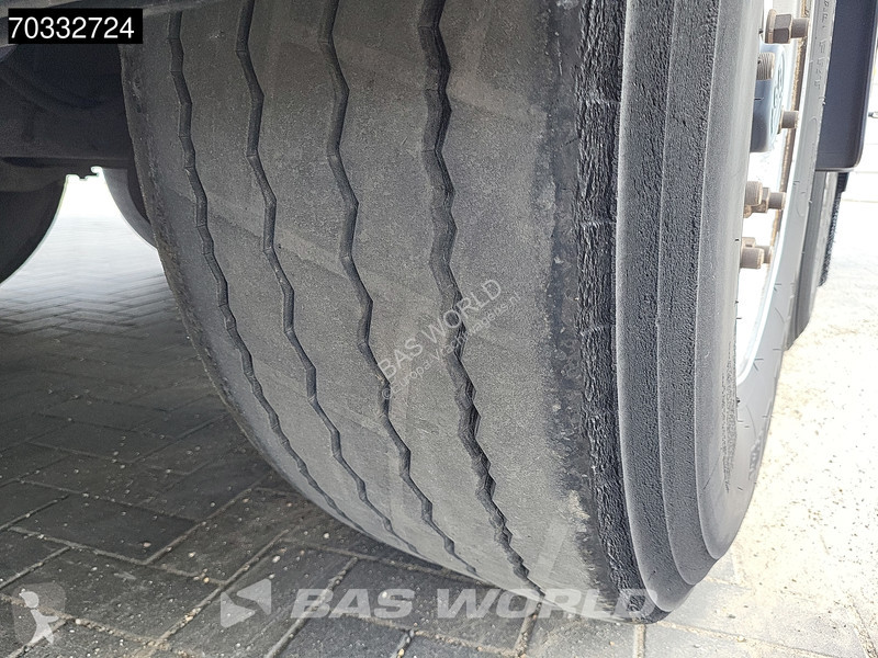 نصف مقطورة Kässbohrer XS Tailgate 2x Lift Axle