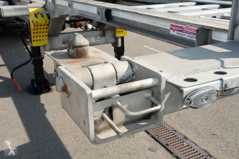 Semiremorca Renders TYPE EURO 820 / LIFT...