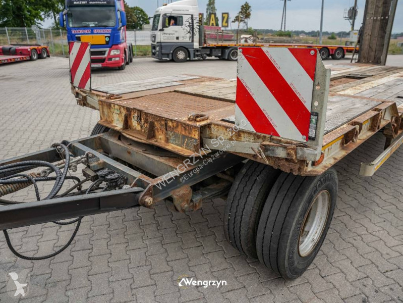 T 3 Profi 30 Najazdy hydrauliczne semi-trailer