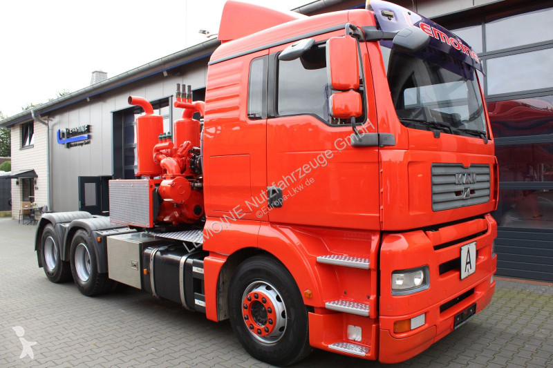 Vrachtwagencombinatie MAN 2-Achs Hellmers 26m3...