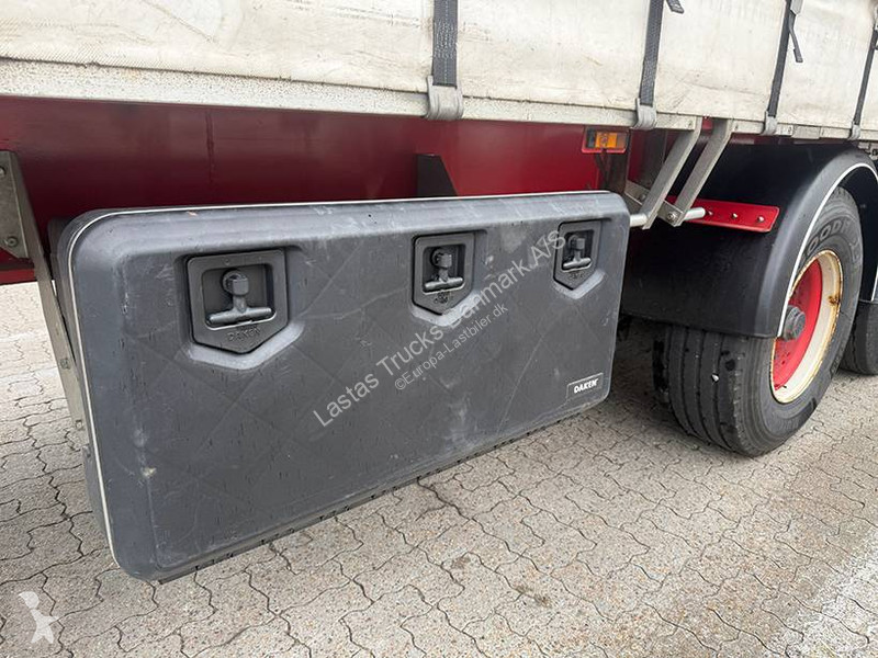 Návěs  4 axle Curtainsider / Planenauflieger