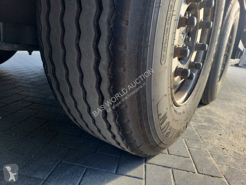 Semirimorchio Schmitz Cargobull SCB*S3T