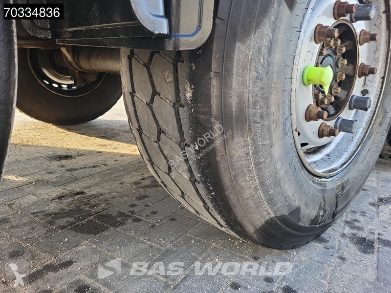 Schmitz Cargobull SGF*S3 3 axles Lift axle...
