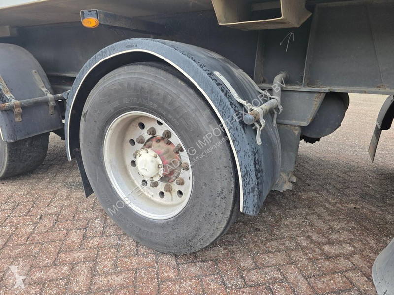 AJK OP 17-30/22 5 3-axle tipper - Mercedes...