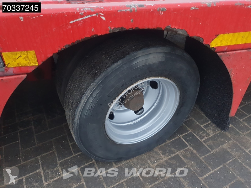 Kässbohrer 3 axles Extendable Lift + Steering...