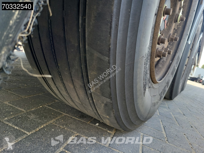 System Trailers TFSSL27 Ply 3 axles SAF...