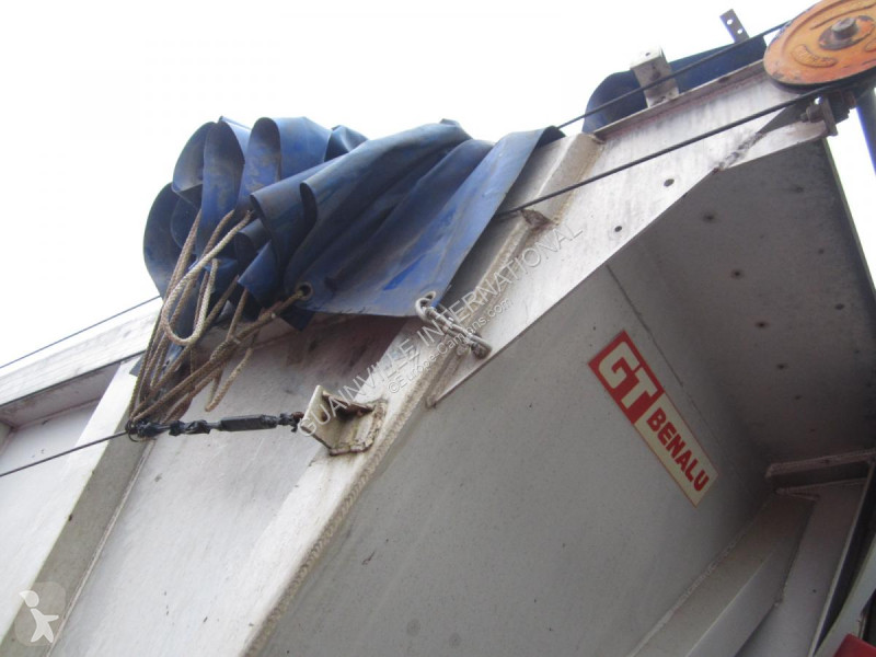 Semitrailer General Trailers