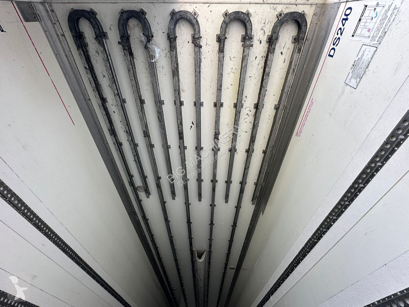 Semitrailer  Meat Hook Thermo King SLXE 400