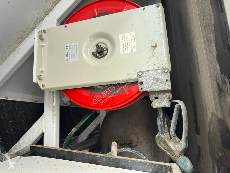 Semiremorca  F3.20 CEMENTDEKVLOER...