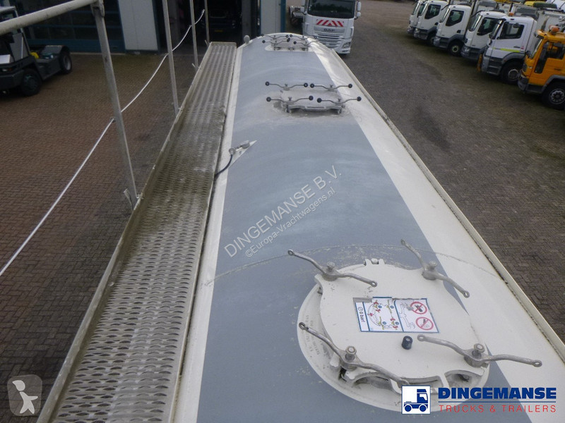 Semiremorca Feldbinder Powder tank alu 40 m3 /...