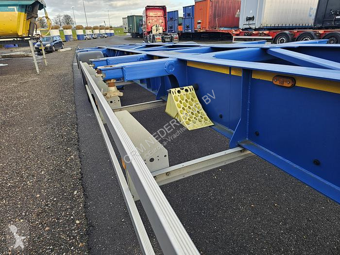 Semitrailer Van Hool A2C001 container CHASSIS...