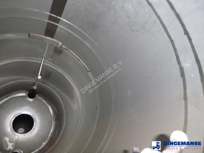 Semiremorca  Food tank inox 30 m3 / 1 comp + pump