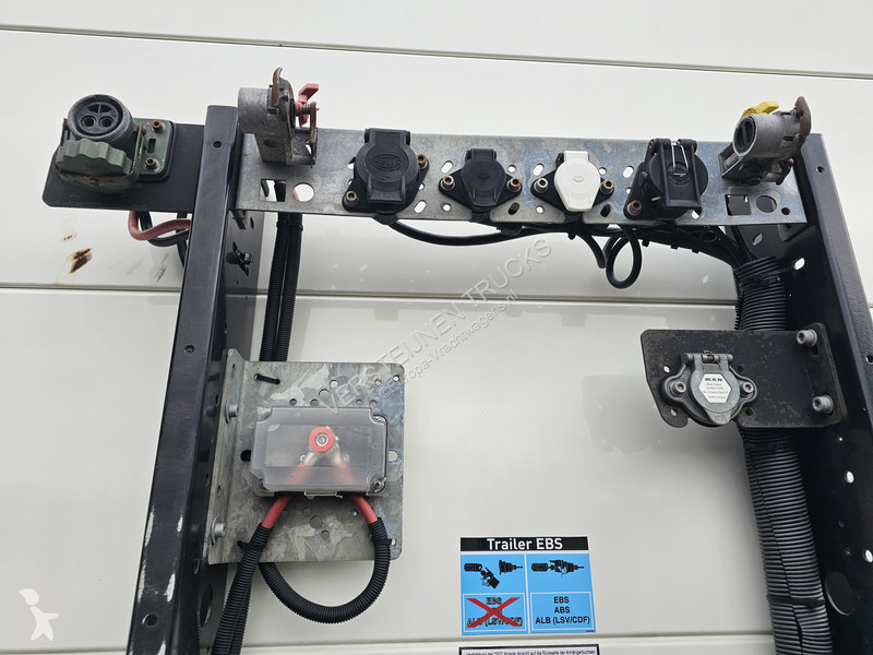 Semi reboque Kel-Berg STEERING AXLE / LIFT AXLE...
