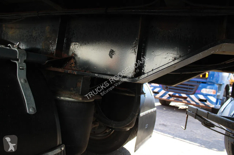 Semiremorca Tracon Uden 2x alu axle + lift