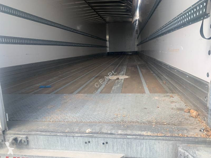Semirimorchio Fruehauf Express Liner accidentée