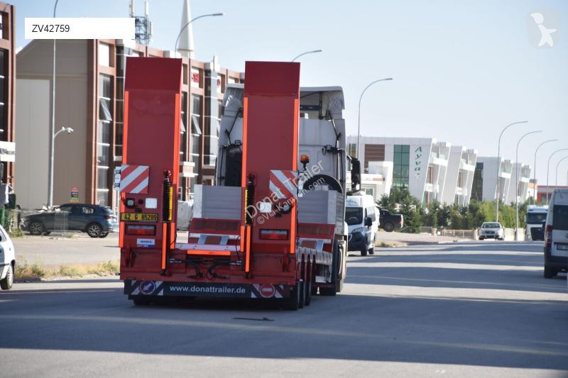 Semiremorca Donat lowbed - Euro Standards