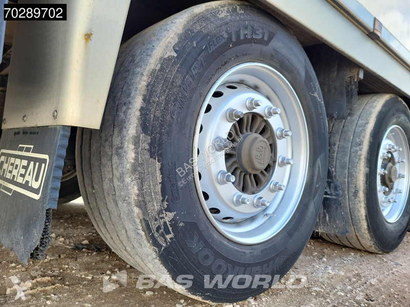 Semitrailer Chereau Thermo King SLXi 300 3...