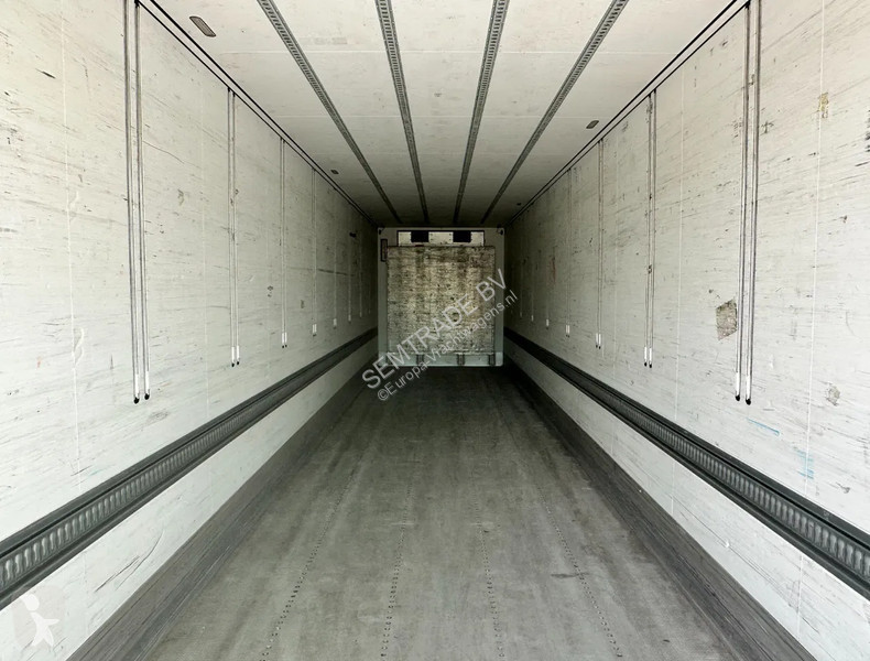 Semitrailer Schmitz Cargobull SCB*S3B CARRIER...