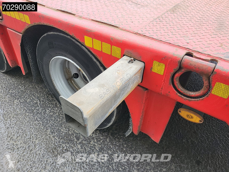 Semitrailer Kässbohrer LB3E Wheel Recess...