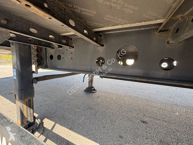 Semitrailer Schwarzmüller...
