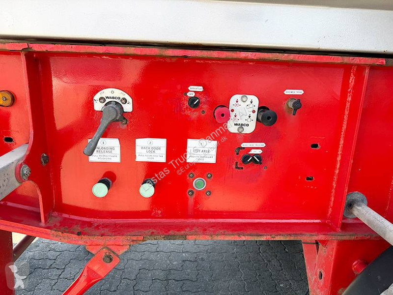 نصف مقطورة  Tipper / Alukastenmulde Kipper 32 m3