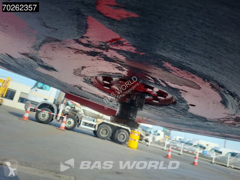نصف مقطورة  Lowbed 2 axles NEW Hydr. Ramps....