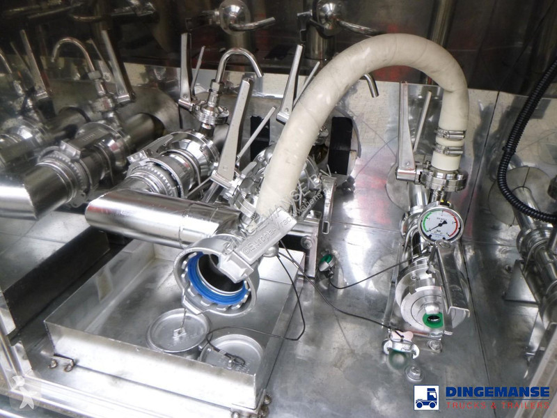 نصف مقطورة Van Hool Food tank inox 62 m3 / 3 comp