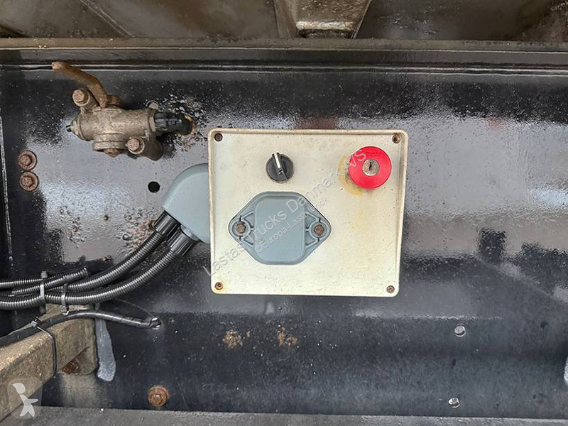 Полуприцеп  Tipper / Alukastenmulde Kipper 40 m3