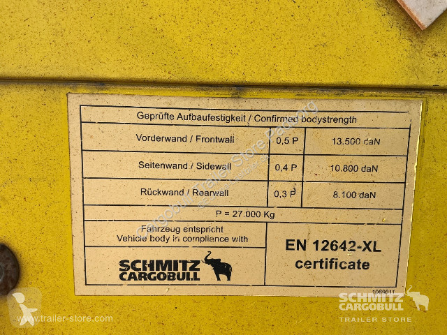 نصف مقطورة Schmitz Cargobull Curtainsider Mega