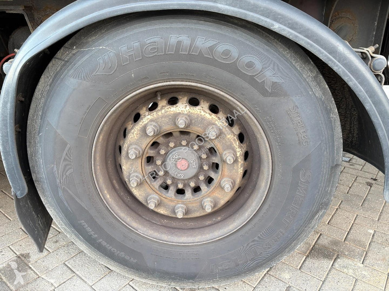 نصف مقطورة Schmitz Cargobull 18 + STEERING AXLE...
