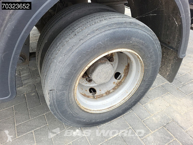 نصف مقطورة  Tail gate
