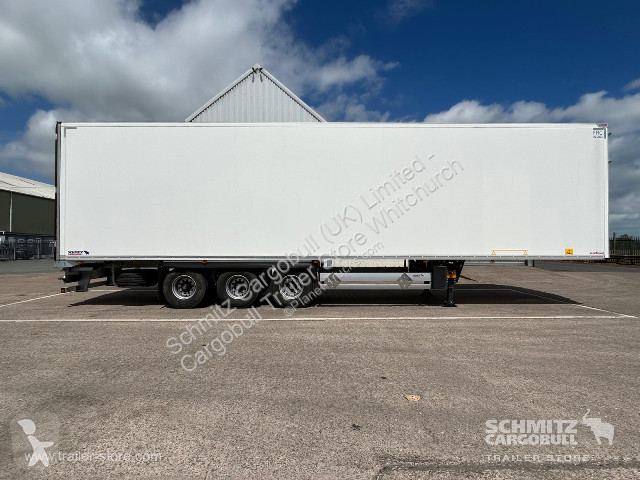 نصف مقطورة Schmitz Cargobull Reefer Standard