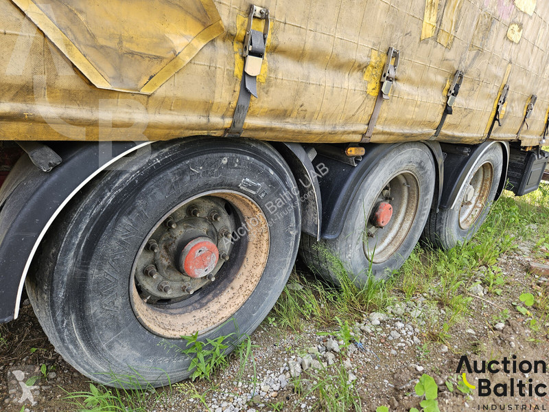 نصف مقطورة Fruehauf